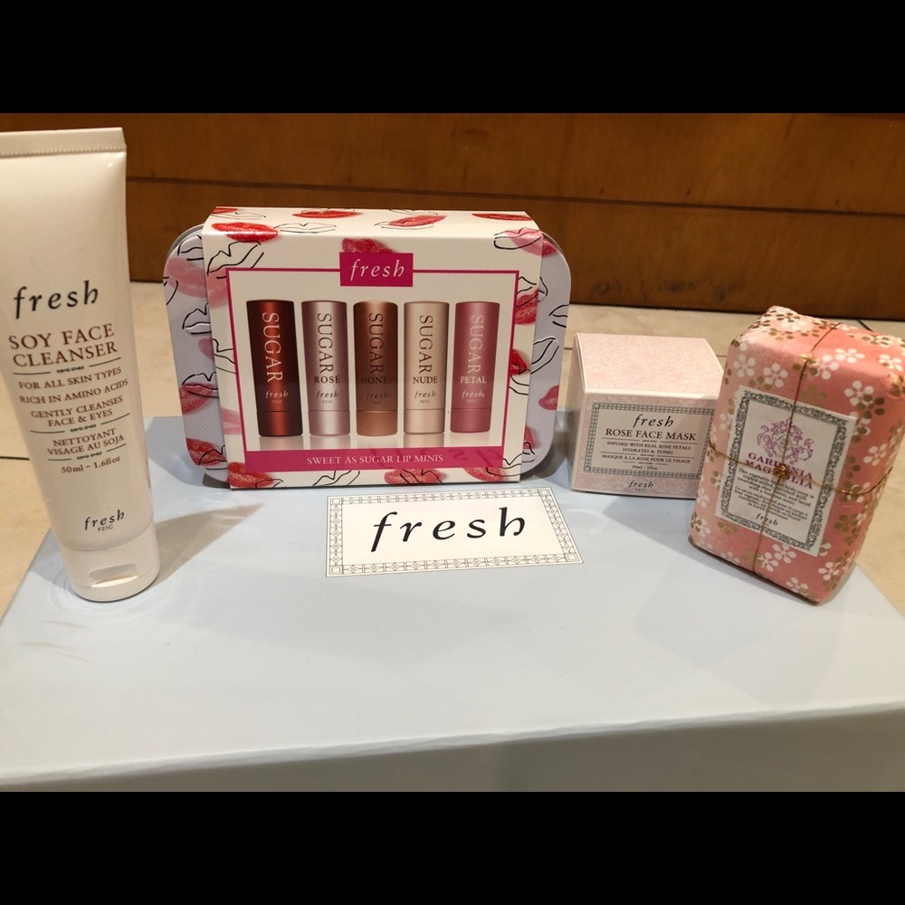 Fresh Gift Set - Soap, cleanser, mask, lip minis